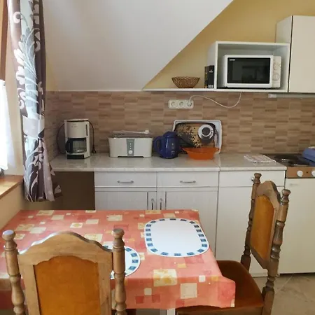 In Mit Eigenem Balkon