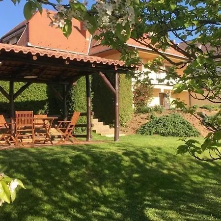Apartment In Mit Eigenem Balkon *