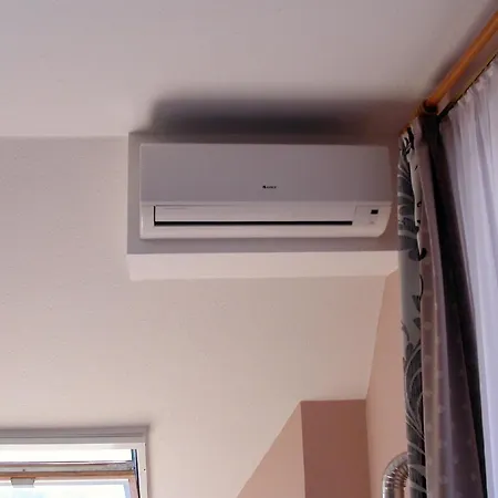 In Mit Eigenem Balkon *